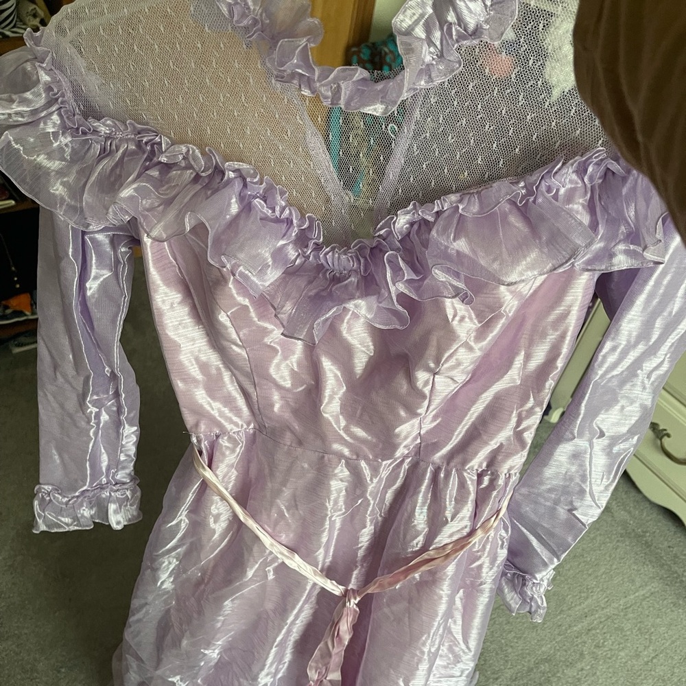 Purple dress - Picture 2 of 9